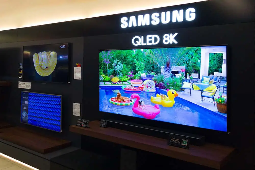 2020:,samsung,qled,uhd,8k,tvs,,shows,the,demo,picture